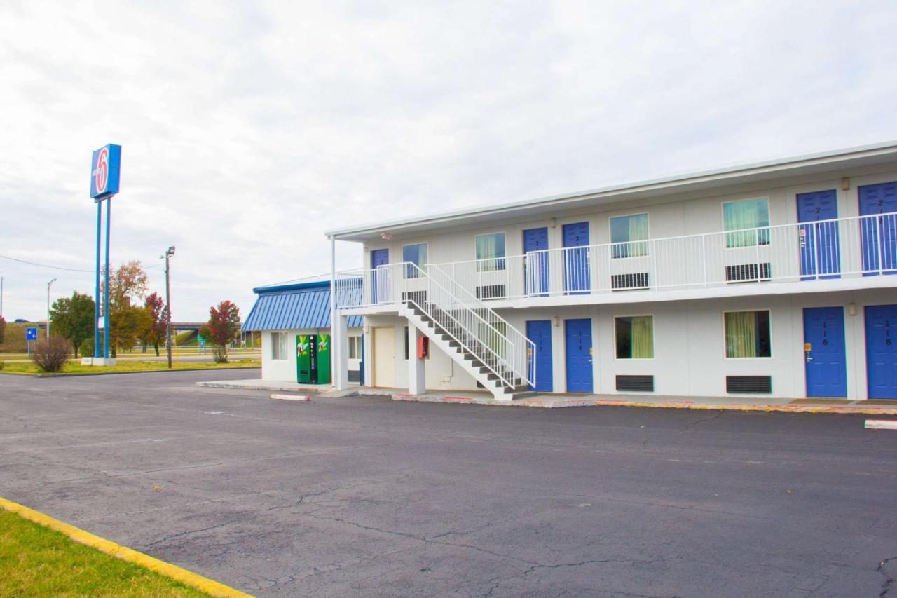 Country Yard Inn And Suites Sikeston Eksteriør bilde